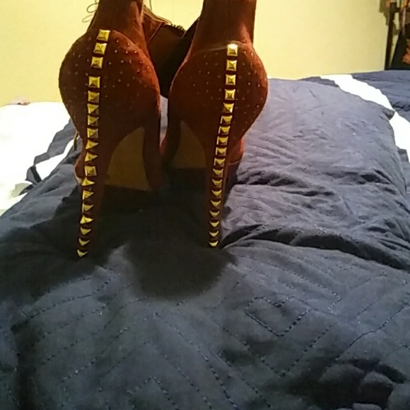 Boots!! - Picture 2 of 4